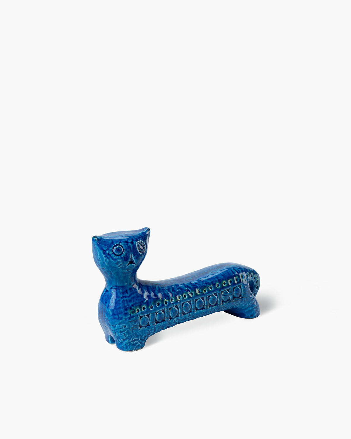 Figura di gatto lungo